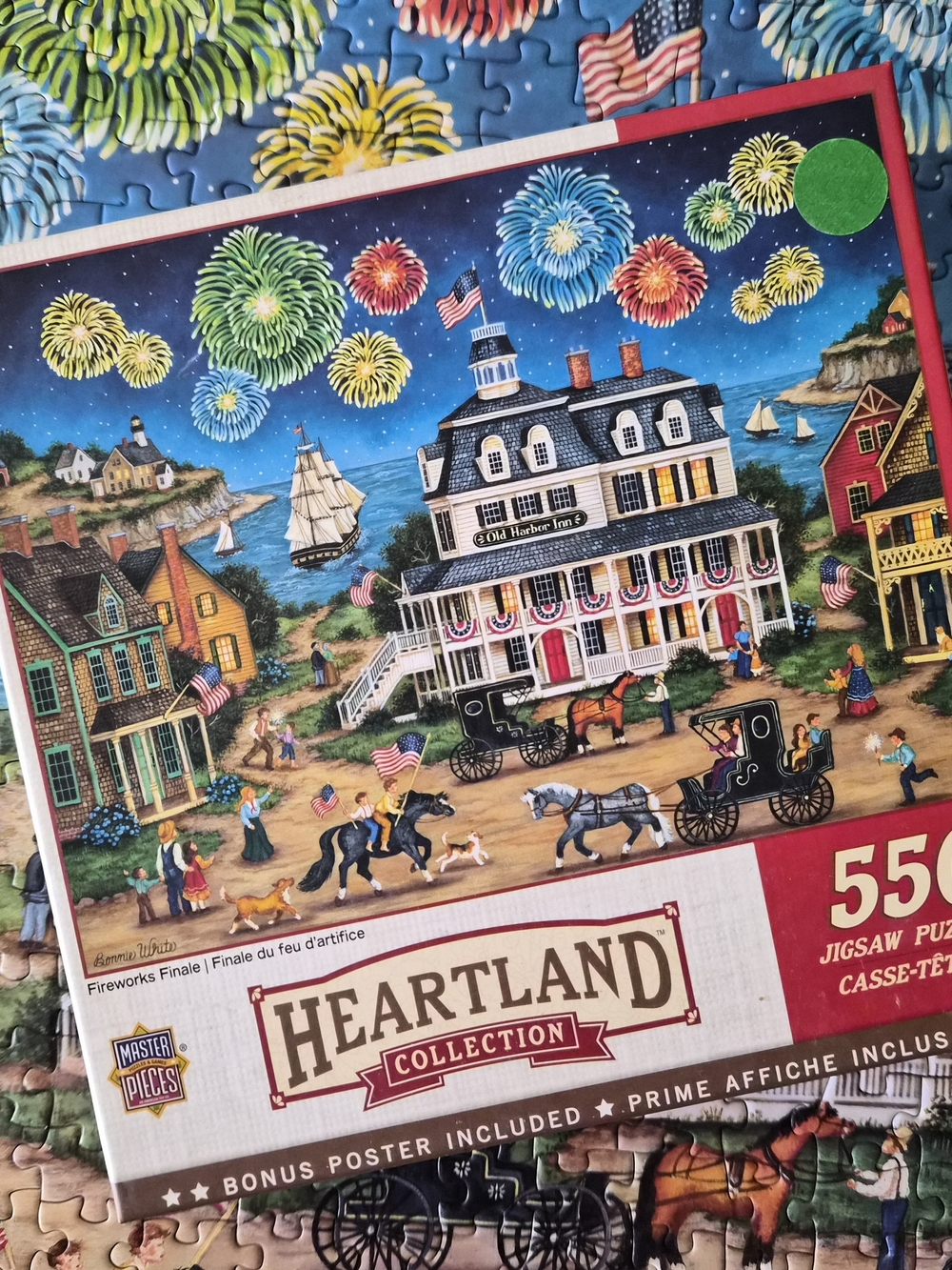 Heartland Collection 550-Piece Fireworks Jigsaw Puzzle